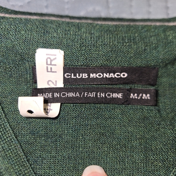 Club Monaco Men's M Green Merino Wool V-Neck Sweater - Picture 4 of 11